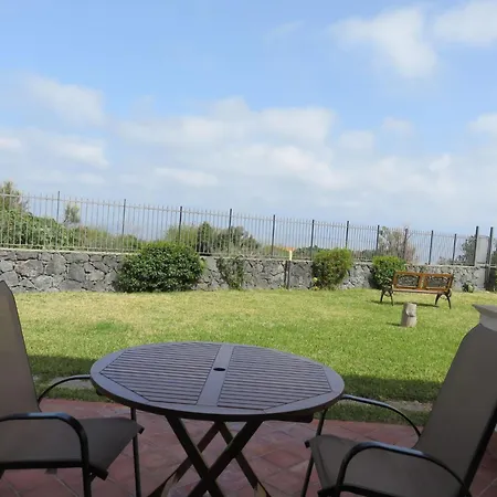 Apartmán Einzimmerwohnung Mit Terrasse By Interhome *